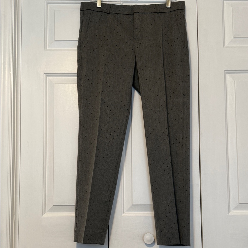 Woman’s Gray Patterned Pants